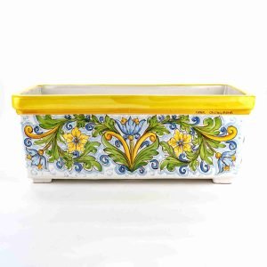 Fioriera rettangolare in ceramica di Caltagirone decorata a mano