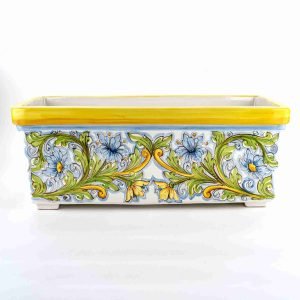 Fioriera rettangolare decorata a mano in ceramica di Caltagirone