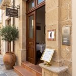 Numero Civico in ceramica di Caltagirone fatto a mano stile carretto siciliano