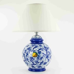 Lume in ceramica di Caltagirone blu decorato a mano H cm 21, lampada da tavolo ceramica siciliana